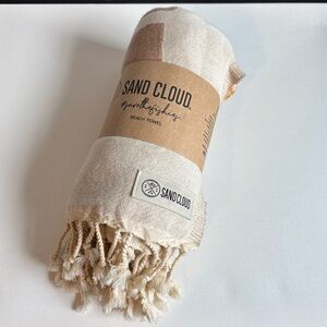 Sand Cloud Earth Beach Towel NWT Natural 37”x67” Sun  Print